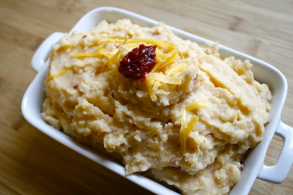 Creamy Cheddar Chipotle Mashed Potatoes