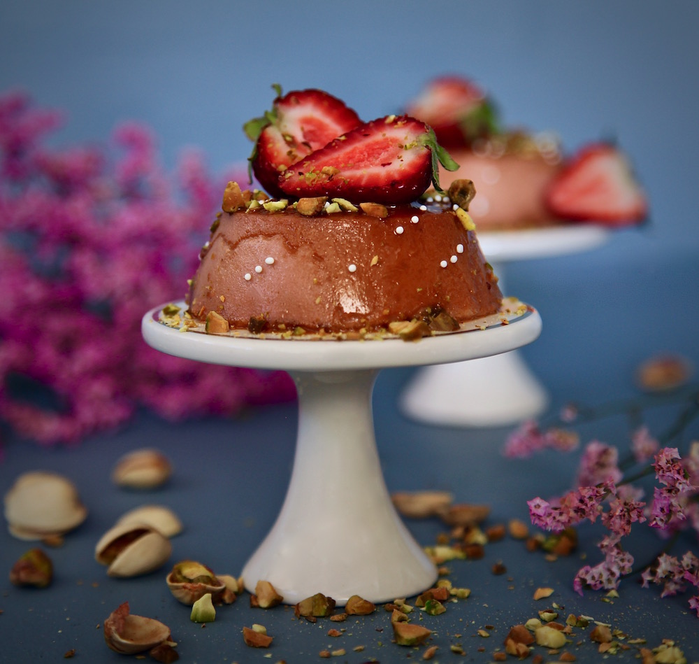 Strawberry Pistachio Flan for Mother's Day! Made with fresh strawberries, pistachios, and La Lechera!